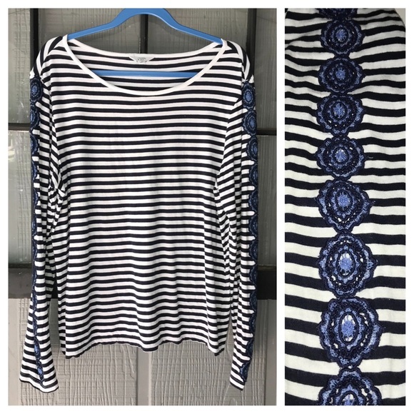 Crown & Ivy top, B&W stripes with blue lace arms - Picture 1 of 11